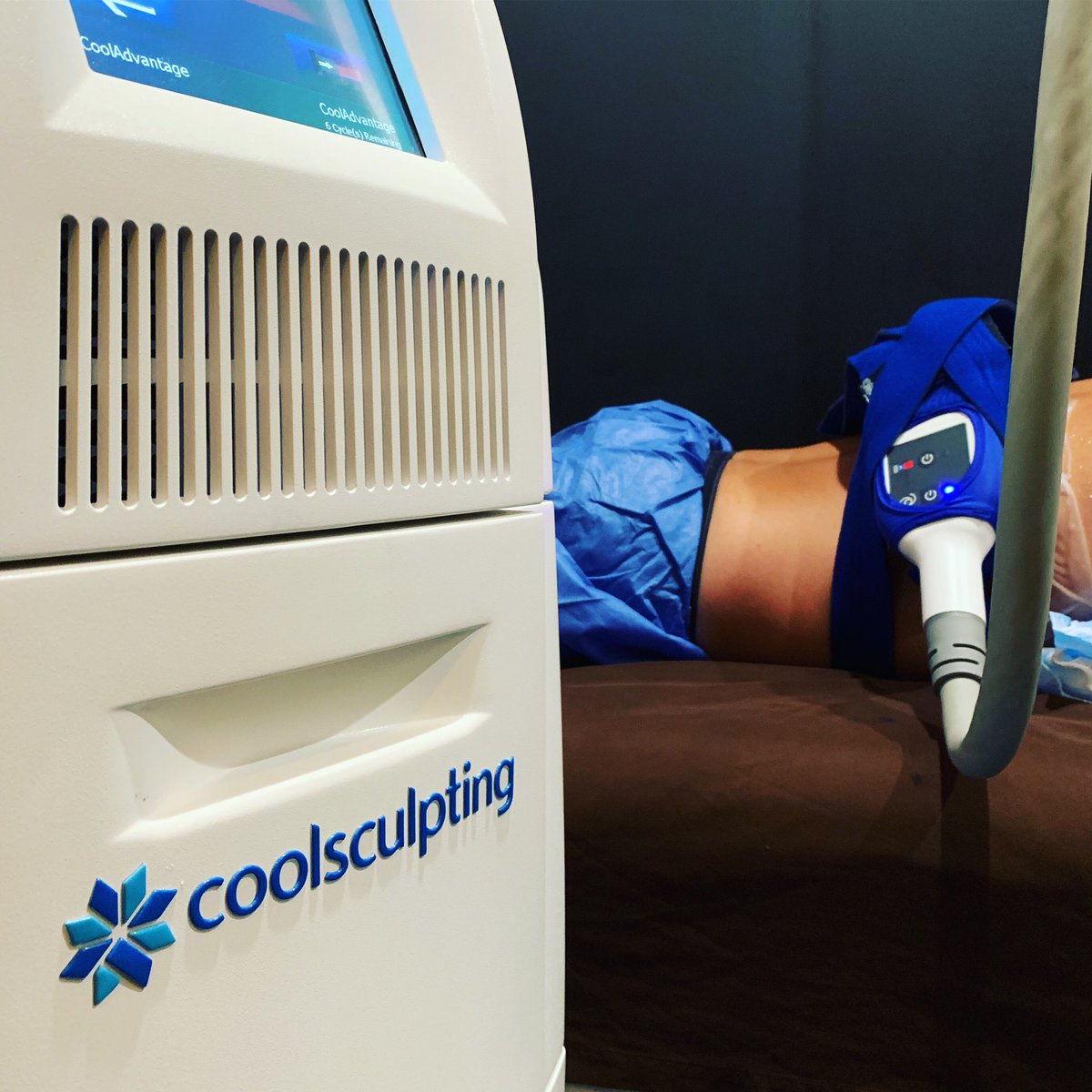 TheSpaonRodeo's tweet photo. We’re Freezing Fat ❄️ Call 424-284-8040 to schedule your FREE @coolsculpting consultation.
.
#❄️ #coolsculpting #freezethefat #fatfreeze #nonsurgical #fatreduction #thespaonrodeo #spa #spalife #rodeodrive #beverlyhills #la #losangeles #westhollywood https://t.co/k5ZamUwqbH