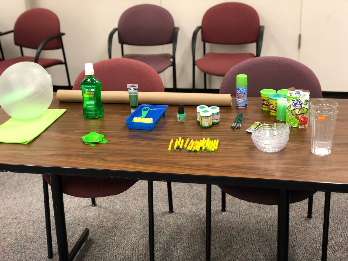 dylanpetersedu's tweet photo. Getting ready to jump into #iPadCreativity #ProducersEdition Workshop with eager #EastPennProud Elementary Teachers! We will be looking at #Keynote #AppleClips & #iMovie...
...and the #WormholeChallenge! https://t.co/3z181njxel