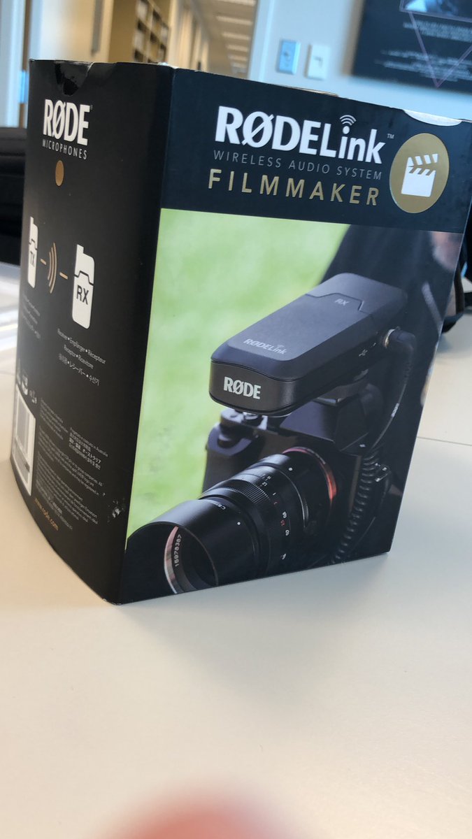 ConradROHS's tweet photo. Love previewing new classroom gear ideas at @reportinglabs #SRLteach19. Might need to grab 10 of these! Thanks @vicferntv! @BHPhotoVideo @rodemics #rodelink #halfyourprojectisAUDIO https://t.co/ETHDWKa4Om