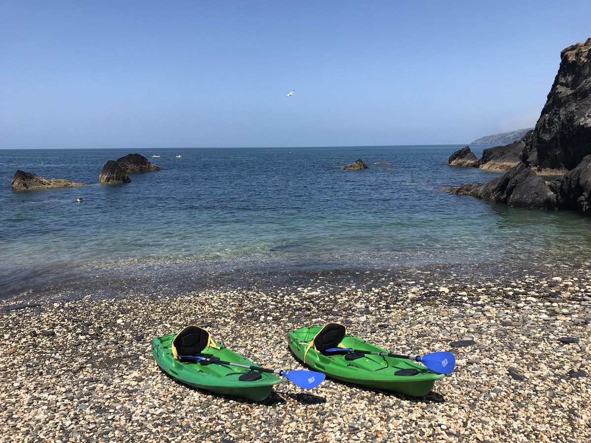 Hentyllaeth's tweet photo. #Pembrokeshire at its best near @aberfforestbay. #NewportPembs https://t.co/hbub8a2Fl1