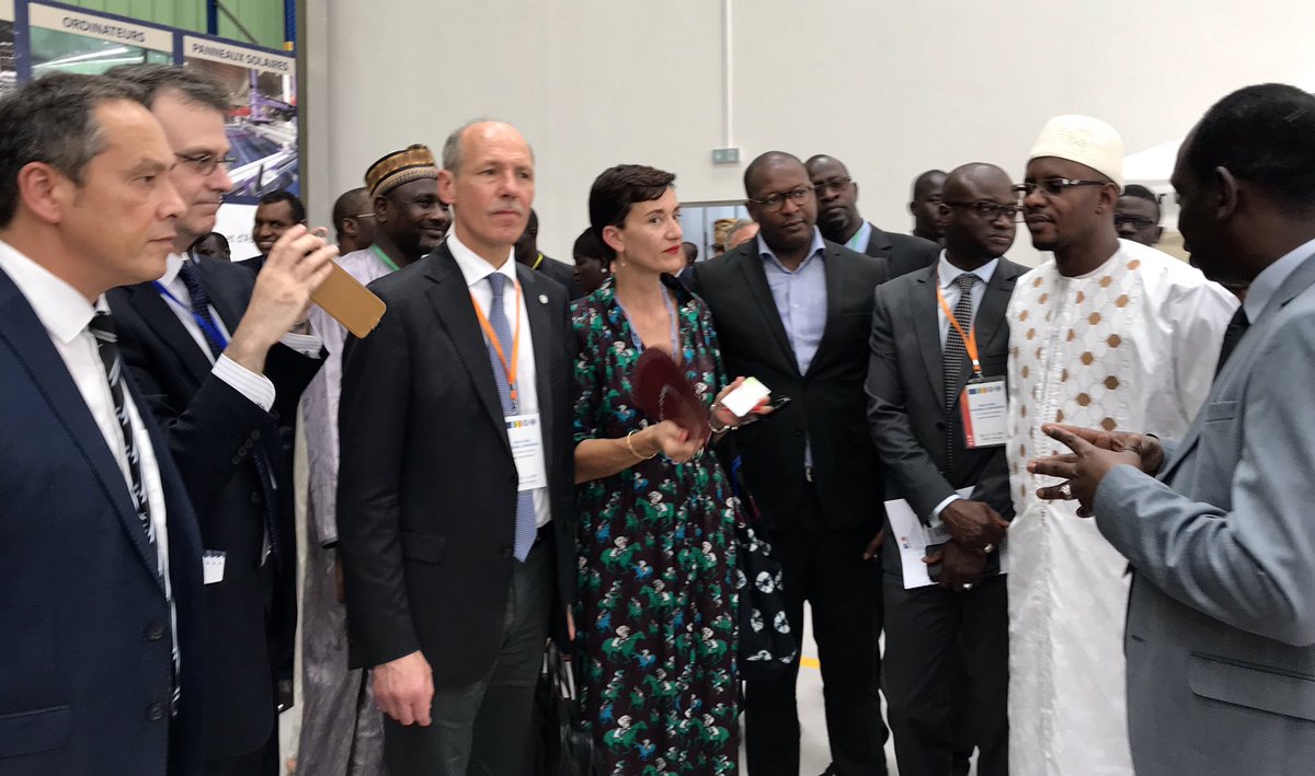 UNIDO_Senegal's tweet photo. We’re concluding the High-Level Conference on #circulareconomy in west #Africa with an insightful visit of the #Diamniadio International Industrial Platform alongside Mr. Moustapha Diop Senegalese Minister of Industrial Developpement, @DCallejaEC, Irene #Mingasson, @CYvetot_ ... https://t.co/YeTG7F3QWI