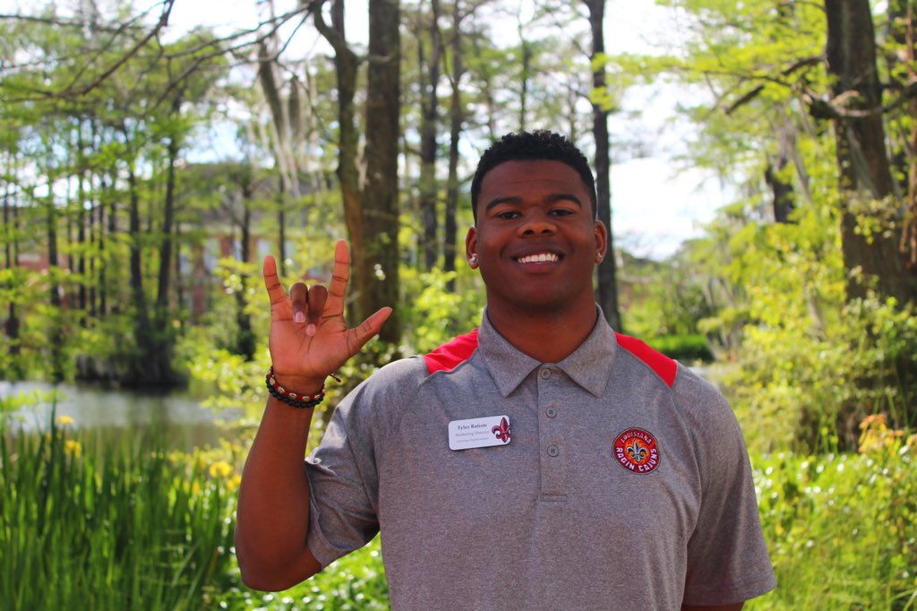 _noneother_'s tweet image. #WhosWhoOfUL

-{T}yler Batiste 
-Lafayette 
-Junior 
-Marketing &amp;gt;Hospitality Management minor
-@UPCatUL Marketing Director 
-@ulbmla Vice President 
-Emerging Leaders Summit Marketing and Recruitment 

Come meet me at @ULBlackPRINT #UL23 #ULGetInvolved #BlackUL #BlackPRINT2019