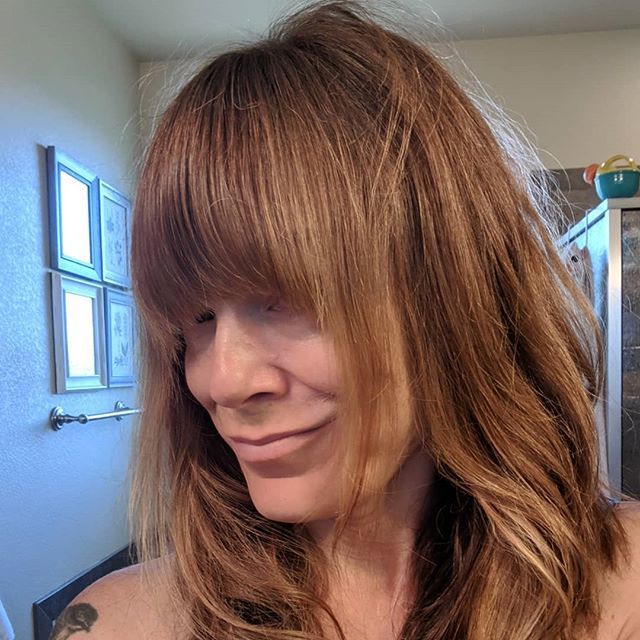 DollydriftHolly's tweet photo. Bangs at best length - riiiiight where I can just see through them, but not completely.๐๐
#itsgroovy #tuesdayvibes https://t.co/N84oCfO68O https://t.co/Aj6yn8Z4iS