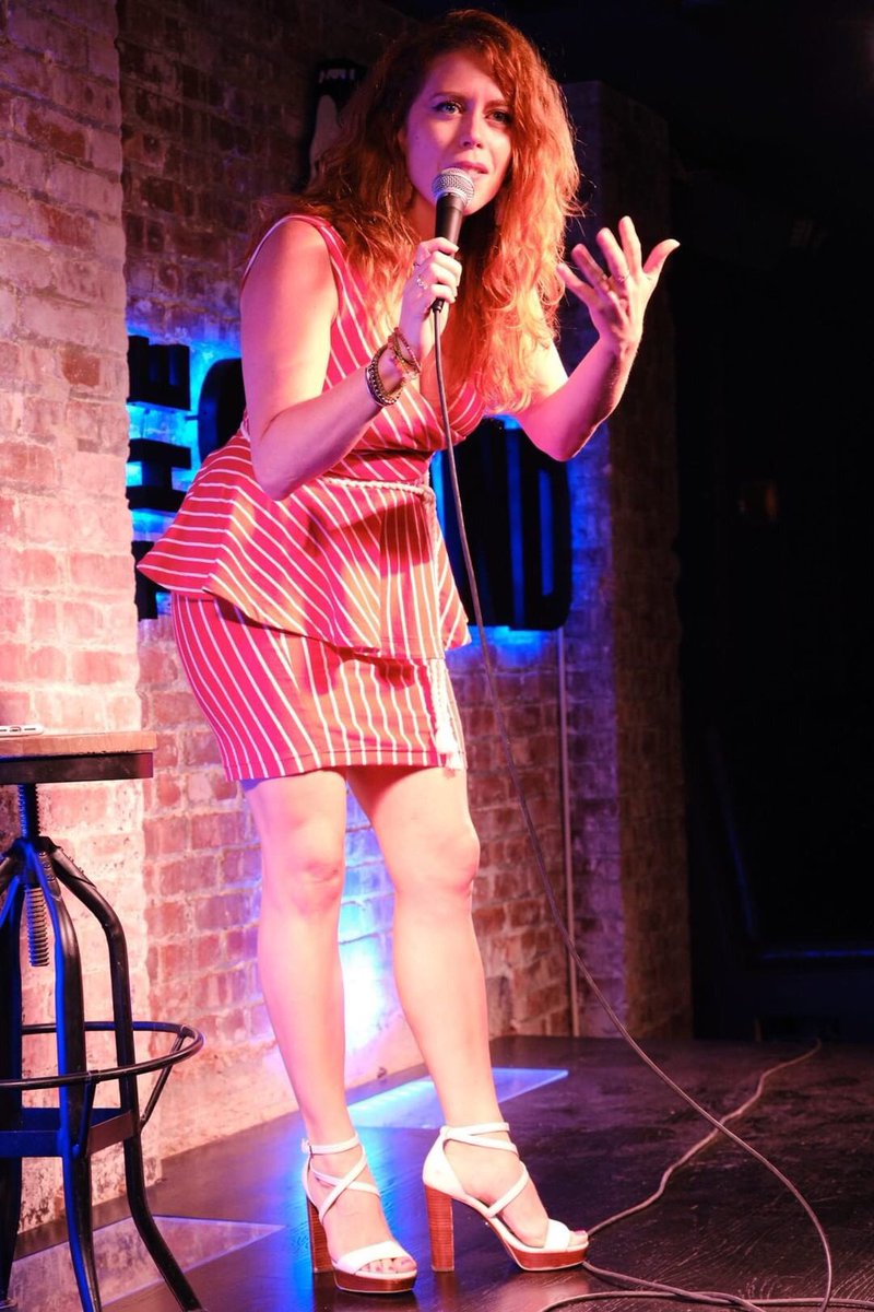 ChrissieMayr's tweet photo. From last night’s Frantic! at the @TheStandNYC! I was too busy talking to everyone to order food but I cannot wait to try the pizza! Drinks are superb. The place is gorgeous. I think this will be NYC’s apex comedy club. https://t.co/UiVrsGEhmn