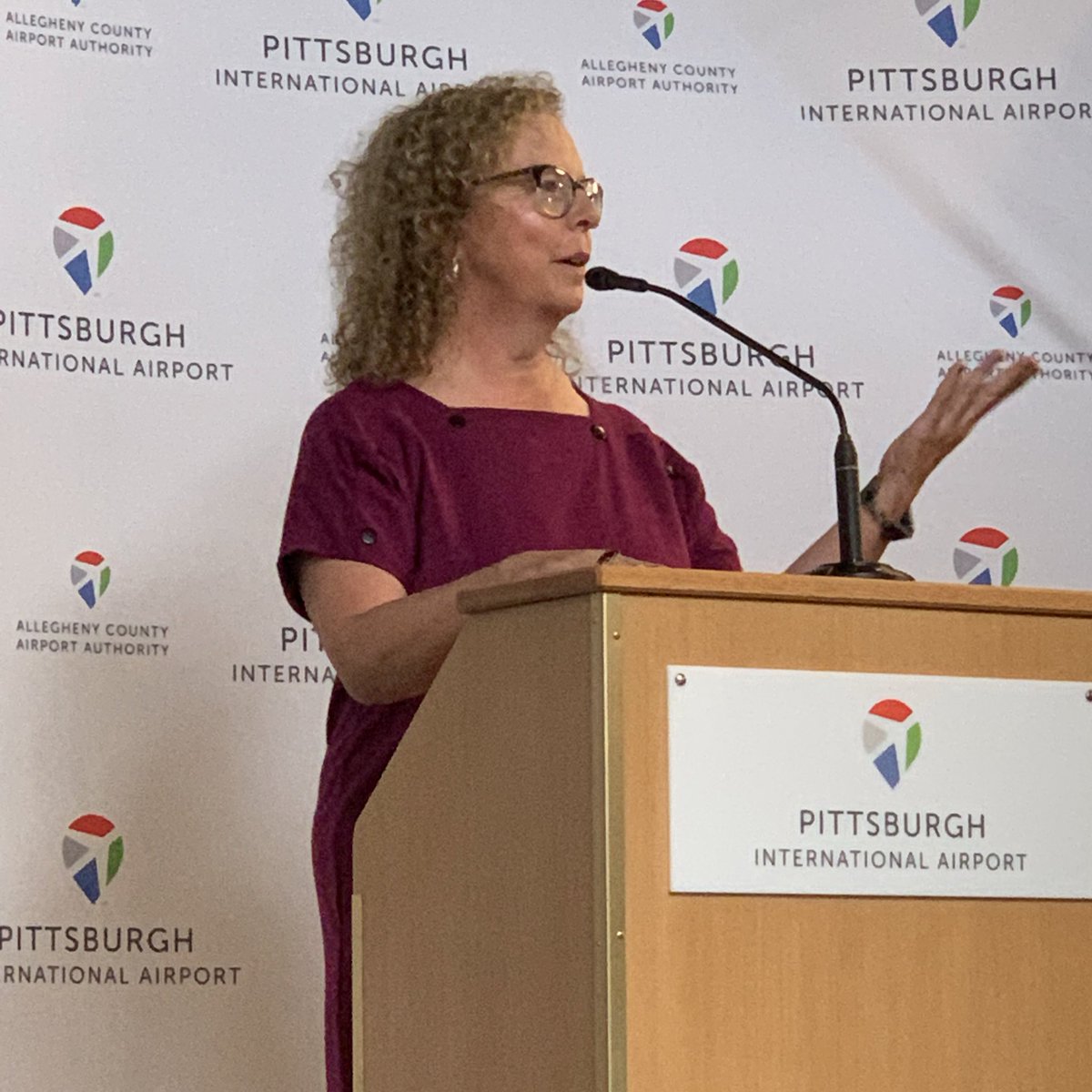 ACE_Innamorato's tweet image. Thank you to everyone who made today’s unveiling possible - the @PITairport Charitable Foundation, @AmericanAir @autismofpa @PghKids Edith L. Trees Charitable Trust FISA Foundation @HDG_Architects Hillman Family Foundations @MageePlastics @Maxability2 &amp;amp; @TFHUSA.