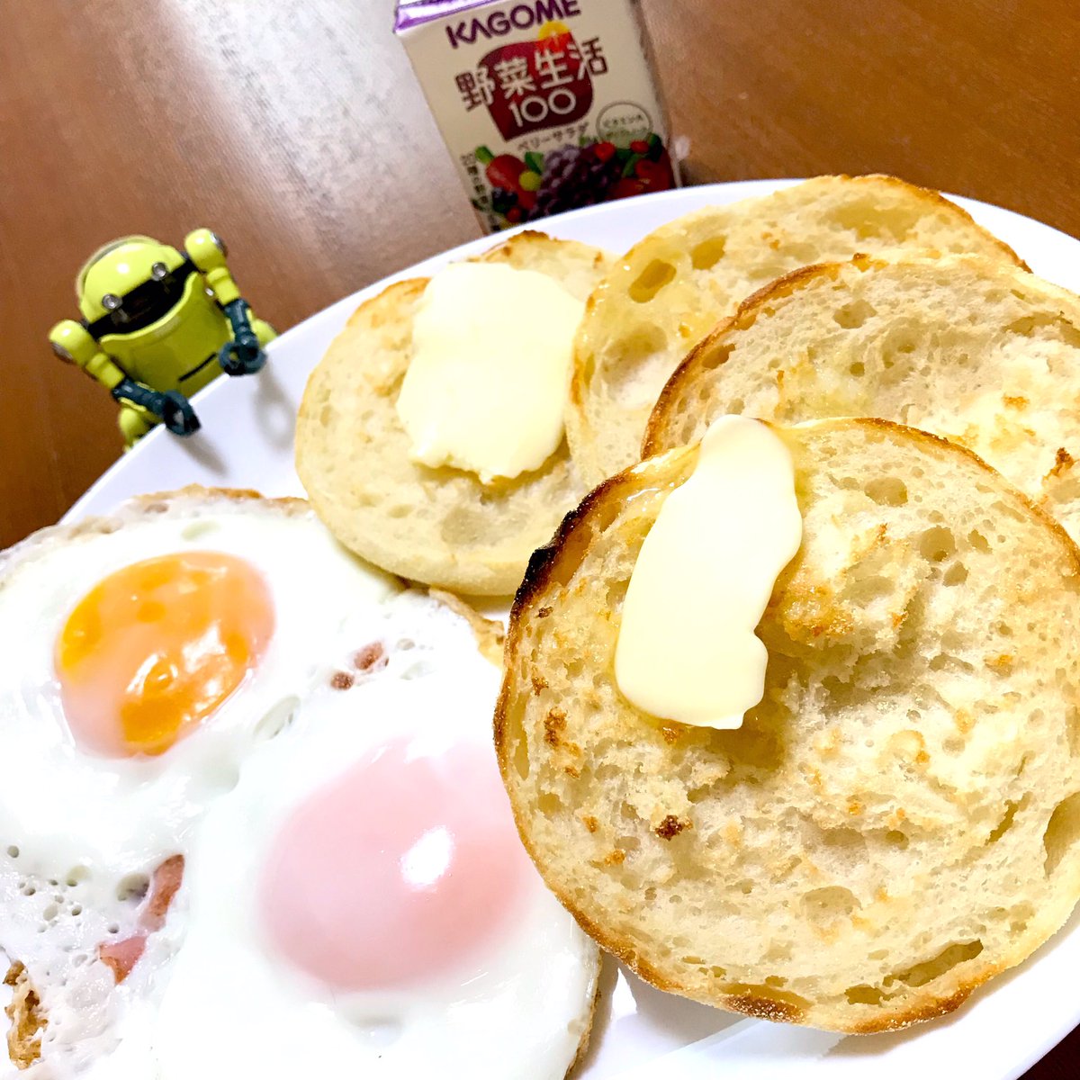 若鶏せせり 超熟の イングリッシュマフィン おいしいよ イングリッシュマフィン 最近ようやく 超熟シリーズのパンが九州にも 入荷されるようになって嬉しい 商品は無いのに Cmだけは以前から流れていた 食パンも美味しかったw あとはフォカッチャだな 若鶏せせり 超熟の イングリッシュマフィン おいしいよ イングリッシュマフィン 最近ようやく 超熟シリーズのパンが九州にも 入荷されるようになって嬉しい 商品は無いのに Cmだけは以前から流れていた 食パンも美味しかったw あとはフォカッチャだな