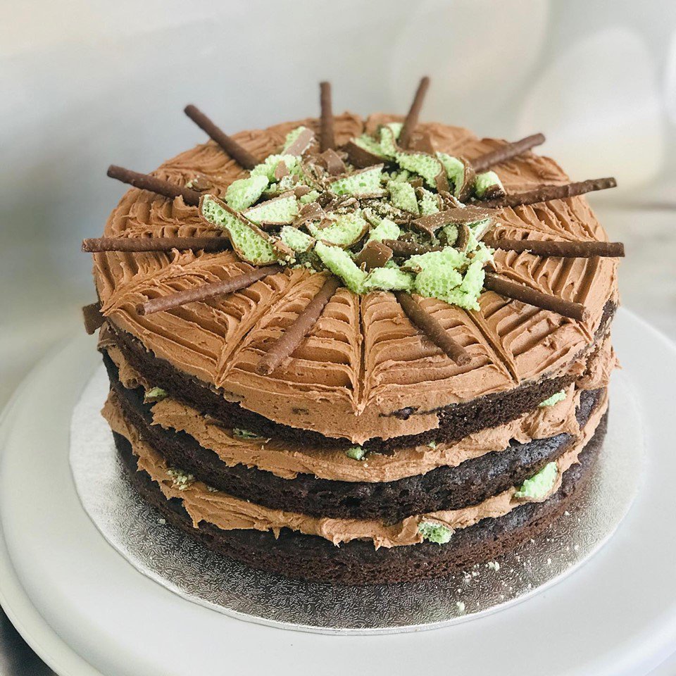 BanwaitRosy's tweet photo. Check out my yummy Choc mint cake for Kava Coffee Bar #Derby #chocmintcake #LoveBiz https://t.co/JeZVWwr7uJ