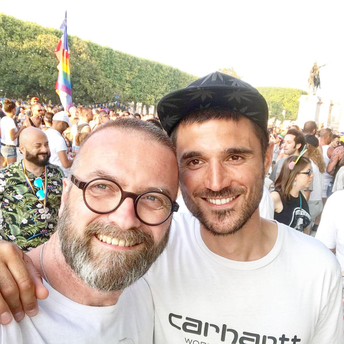 FTVpride's tweet photo. 🌈CINQUANTE🌈
Et voilà, avec l’adhésion de Brian journaliste cdd à @F3Languedoc nous fêtons notre 50e membre de @FTVpride #ftvpride 🥳🥂🍾‼️
#LibreEtVisible https://t.co/PjHgFX9n85