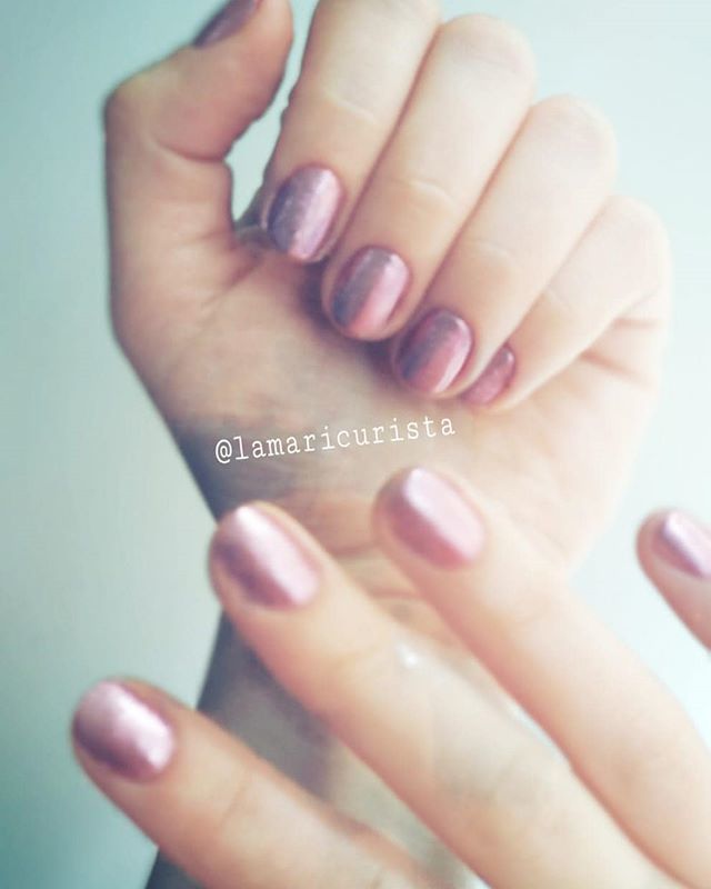 misskukicha's tweet photo. "La vida es demasiado corta para lucir uñas aburridas"
Holi #missleonas! Hoy os traigo un sorteo de la mano de @lamaricurista! Puedes ganar una manicura rusa + esmaltado semipermanente si cumples las siguientes bases:
-Seguir a @misskukicha y a @lamaricu… https://t.co/sBJ6LSBy2U https://t.co/6wC6H79wd9