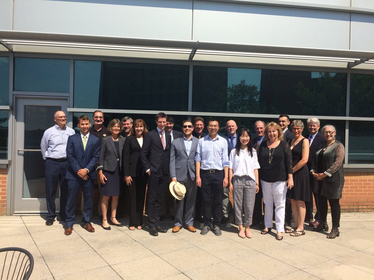 UMBC's tweet image. Several @umbccsee and @umbcinfosystems faculty signed an express license agreement for their company Softhread, Inc., which developed innovative blockchain technology. #UMBCcomputing #UMBCinformation