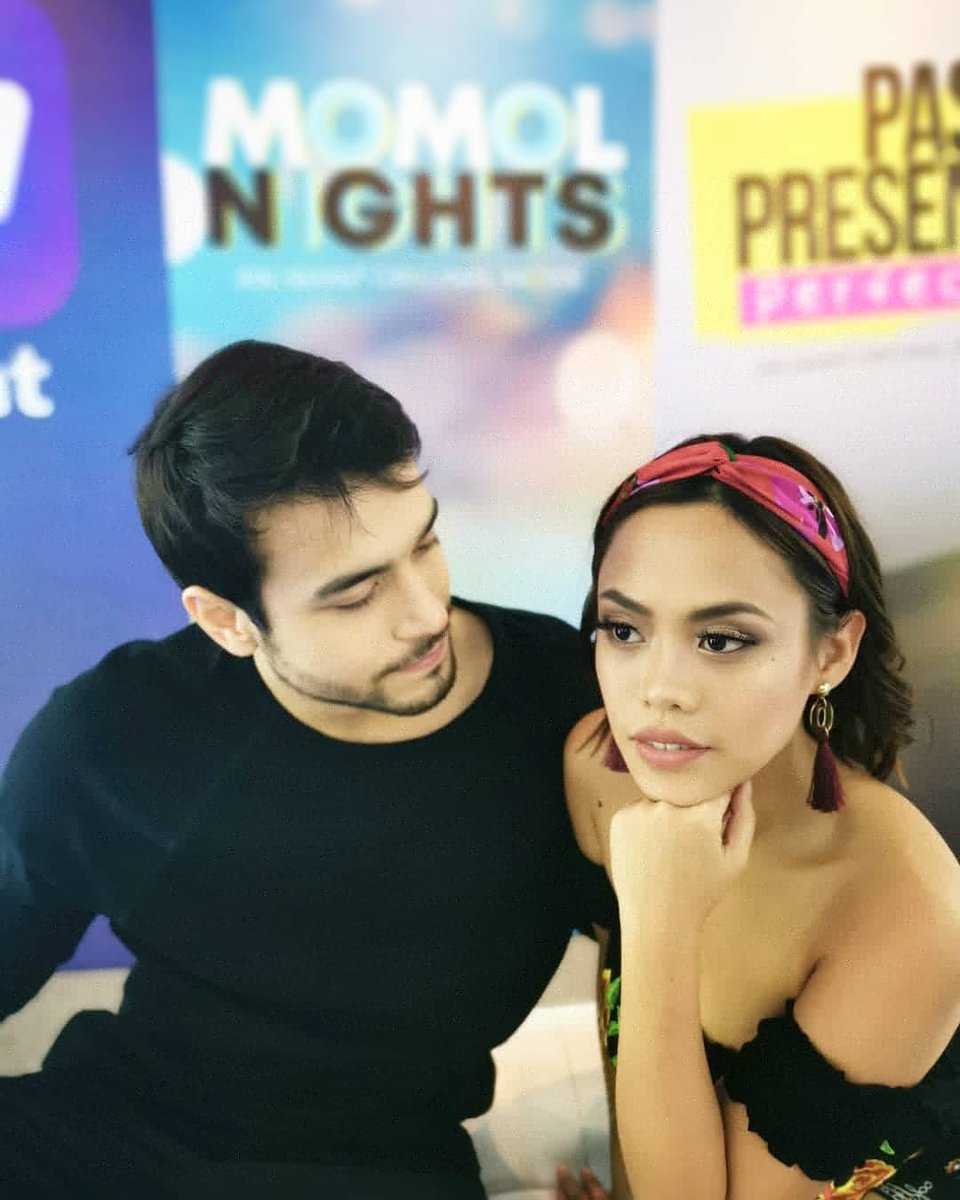 kimsmolina's tweet photo. PENG for tonight's #ABSCBNTradeLaunch2019 @iwant booth π #KimKit in yo area! π #MomolNights π https://t.co/fEA1haOONK