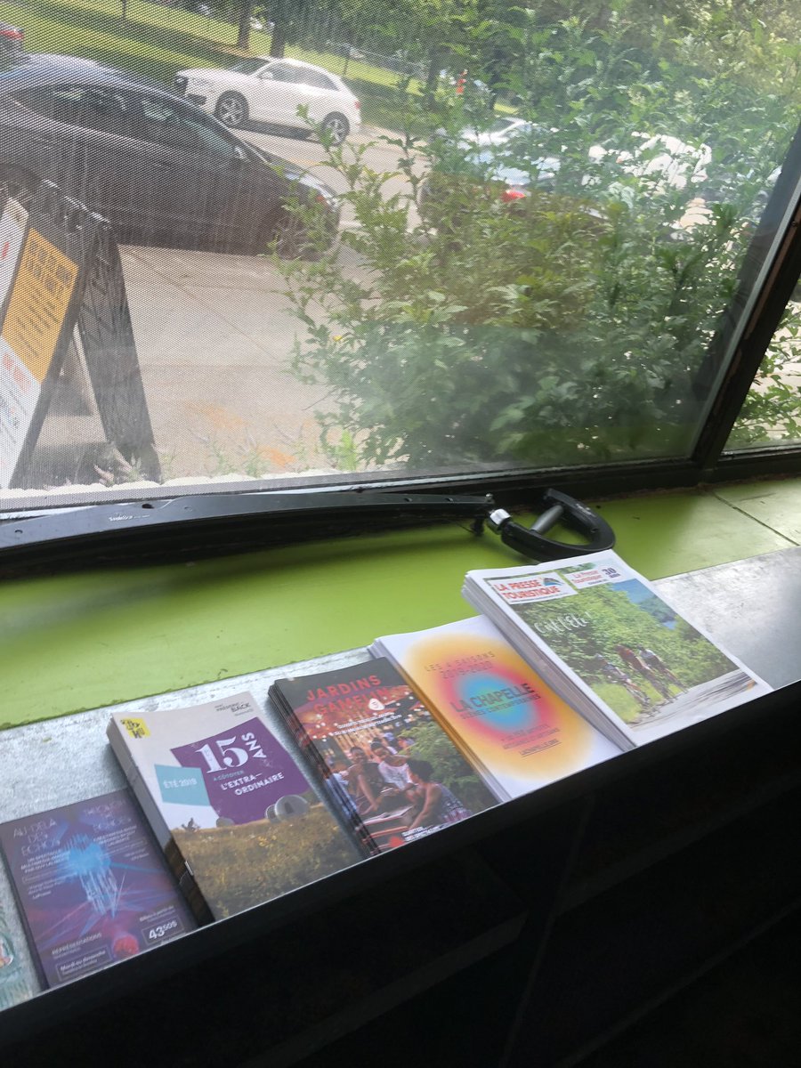 Propaganda tweet media