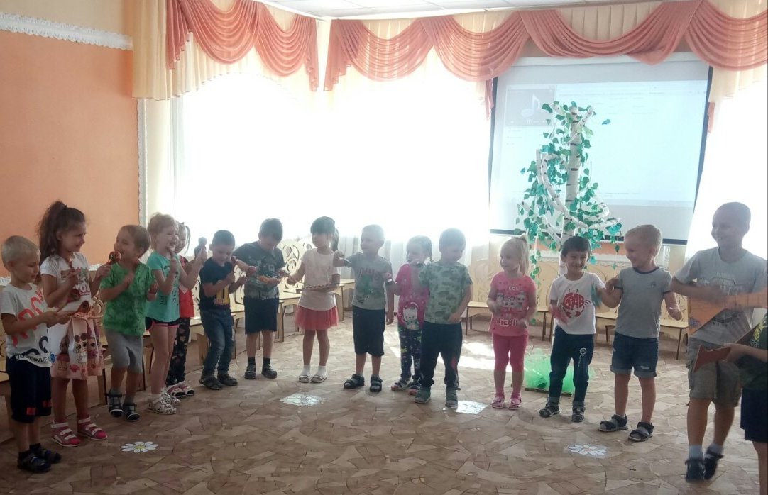 День 1.
Музыкальное развлечение «Самарский край – сердце России»