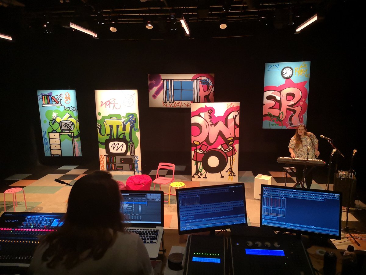 KitchenSinkReal's tweet photo. Flying through our technical rehearsal @unitytheatre can not wait to get started 👀🎶🎤🌟🌟🌟 #kitchensinklive #jointhemovement #20storieshigh #getinvolved #ownyourart #doingitdiffrent https://t.co/BLBTcMjWX9