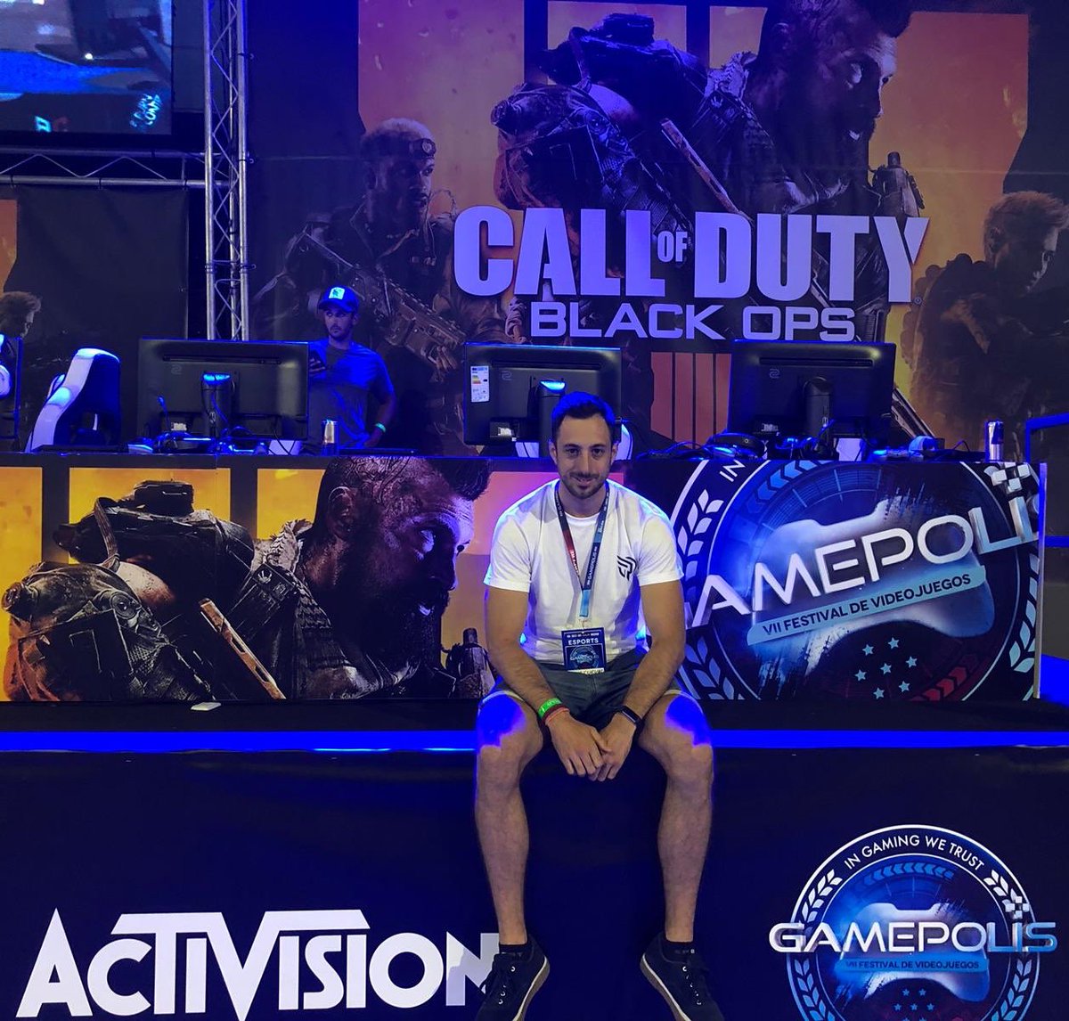 BJacas's tweet image. Increíble fin de semana en Málaga con mi club @PushingGaming 🤙🏼 Gracias a @Gamepolis_org por la buena organización de los streamings en los torneos, he disfrutado muchísimo, sobre todo con mi equipo de Call of Duty. Nos llevamos un segundo puesto muy contentos. #GoPushing 🎮💙