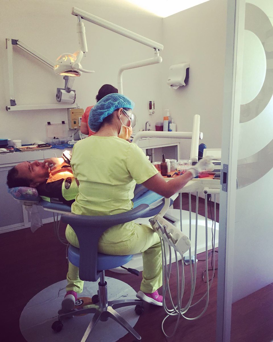 Odentmexico's tweet photo. Nos Mueve Tu Sonrisa!
Todas las Especialidades Dentales en un Solo Lugar, #odent #dentista #estetica #odontologo #nosmuevetusonrisa https://t.co/r0U2jkpXhh