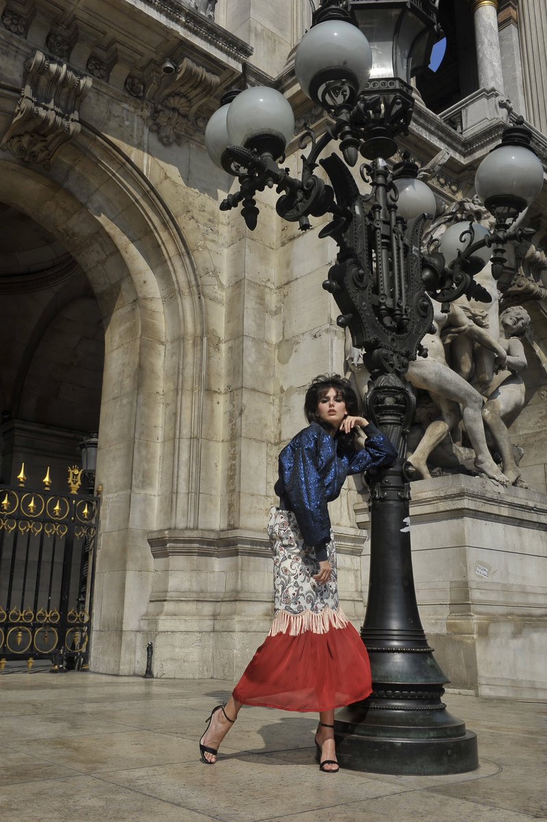 understar80's tweet photo. #MODE : @AliannaLiu FW 19-20 RTW COLLECTION. https://t.co/50jDCeuNIJ