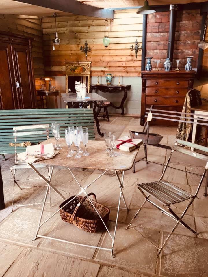 Clara_Bowe's tweet photo. #French area has been stocked up today. #clarabowe #loveyourvintage https://t.co/ryrfbZWYmj