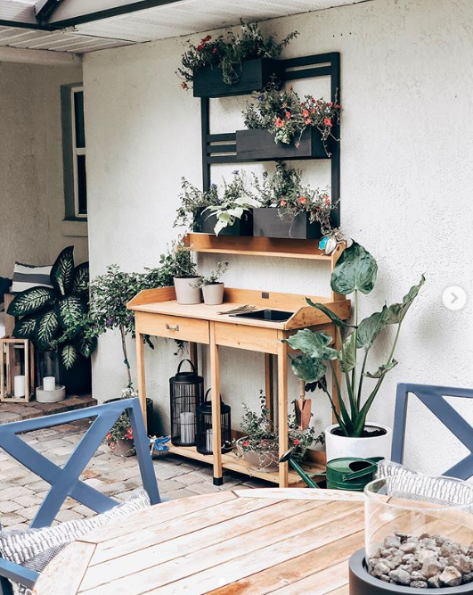 WithintheGrove's tweet photo. Small space or large space, it doesn't matter. Here's how you can add more flowers to your patio without taking up a lot space. A weekend project that will also go much faster by using the @HomeRight Super Finish Max Paint Sprayer. #ad https://t.co/CCjm2IGuUT https://t.co/q08IO7Fqtj