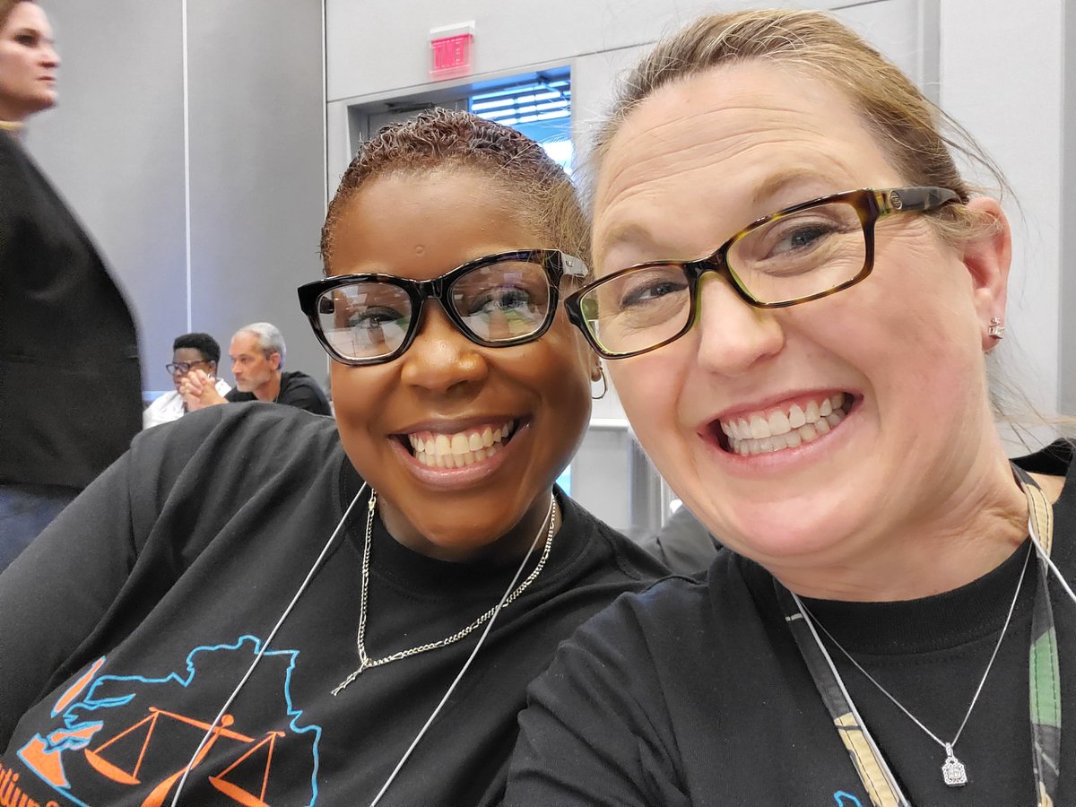 KarolBledsoe's tweet photo. A beautiful bonus of being at the Region 2 conference is seeing your heart sister! #altedrocks #heartwork #R2Equity #saltnpeppa https://t.co/RQuOBieb1c