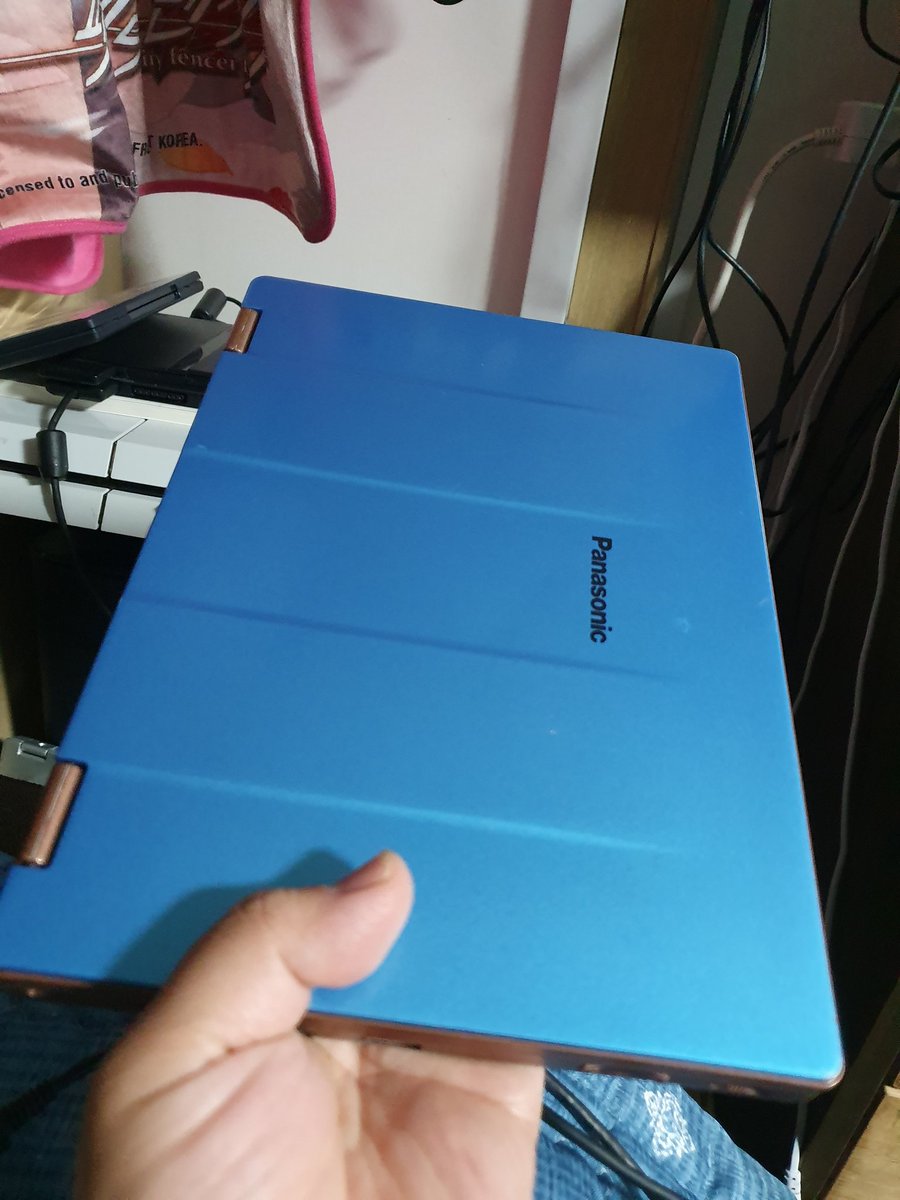 ActionscriptN's tweet image. 자번 2019년4월여행때 #panasonic 노트북 삿는데 뽀개버려야겠다....