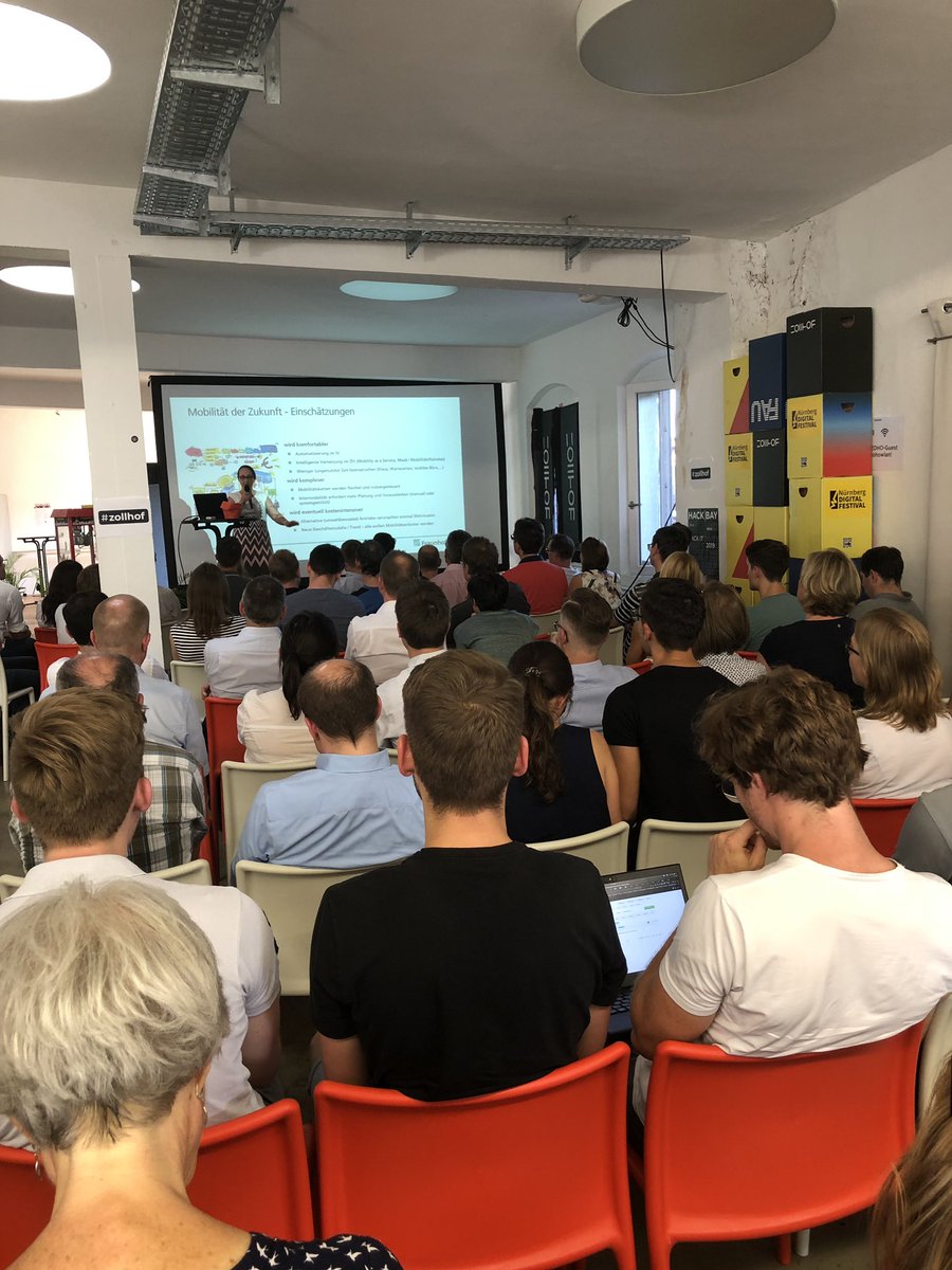 JenReinzZettler's tweet photo. „Die #Mobilität wird #komfortabler und #komplexer“ sagt Nicole Wagner @FraunhoferIML heute im @zollhofHQ #FutureMobility https://t.co/yrvSEApmvl