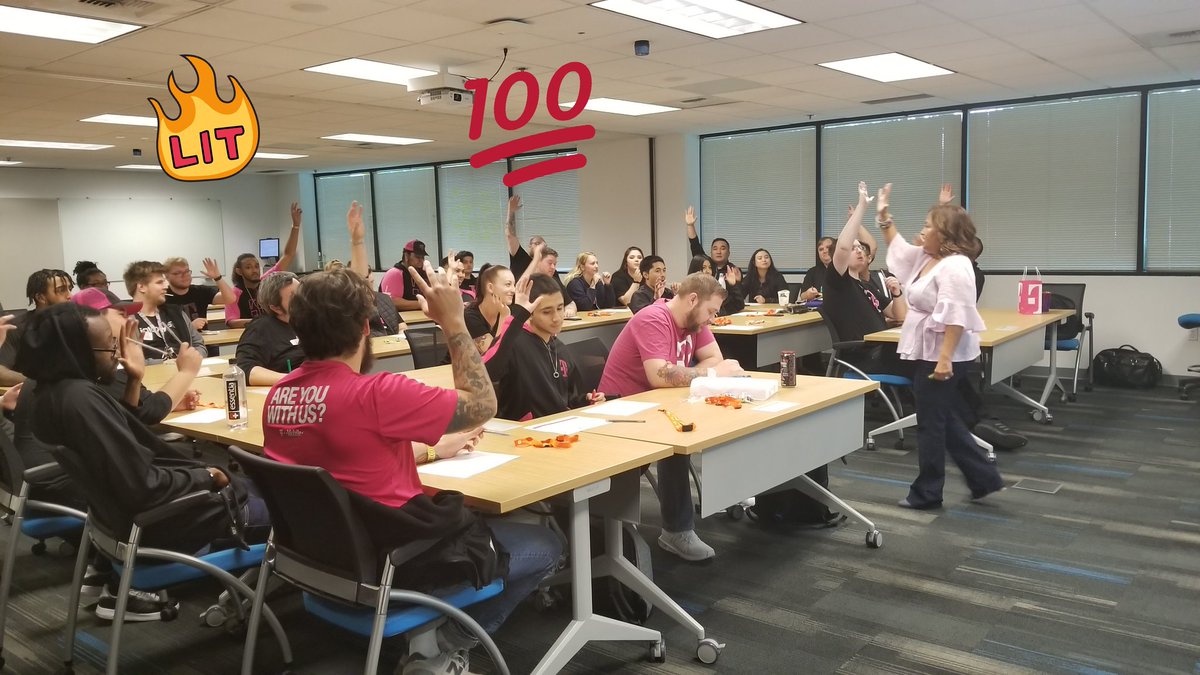 Dfelix01Dina's tweet photo. PNW MobileOne is on fire this morning! P360 on their mind and all the value it brings to T-Mobile customers. #MobileOneExperience #PNWonFire #AssurantStrong @SamSindha @arunramchan @chdcosta @NickGuarine @MobileOneLLC @yangben76 @M1Newcomb https://t.co/JhaYLsqLGy