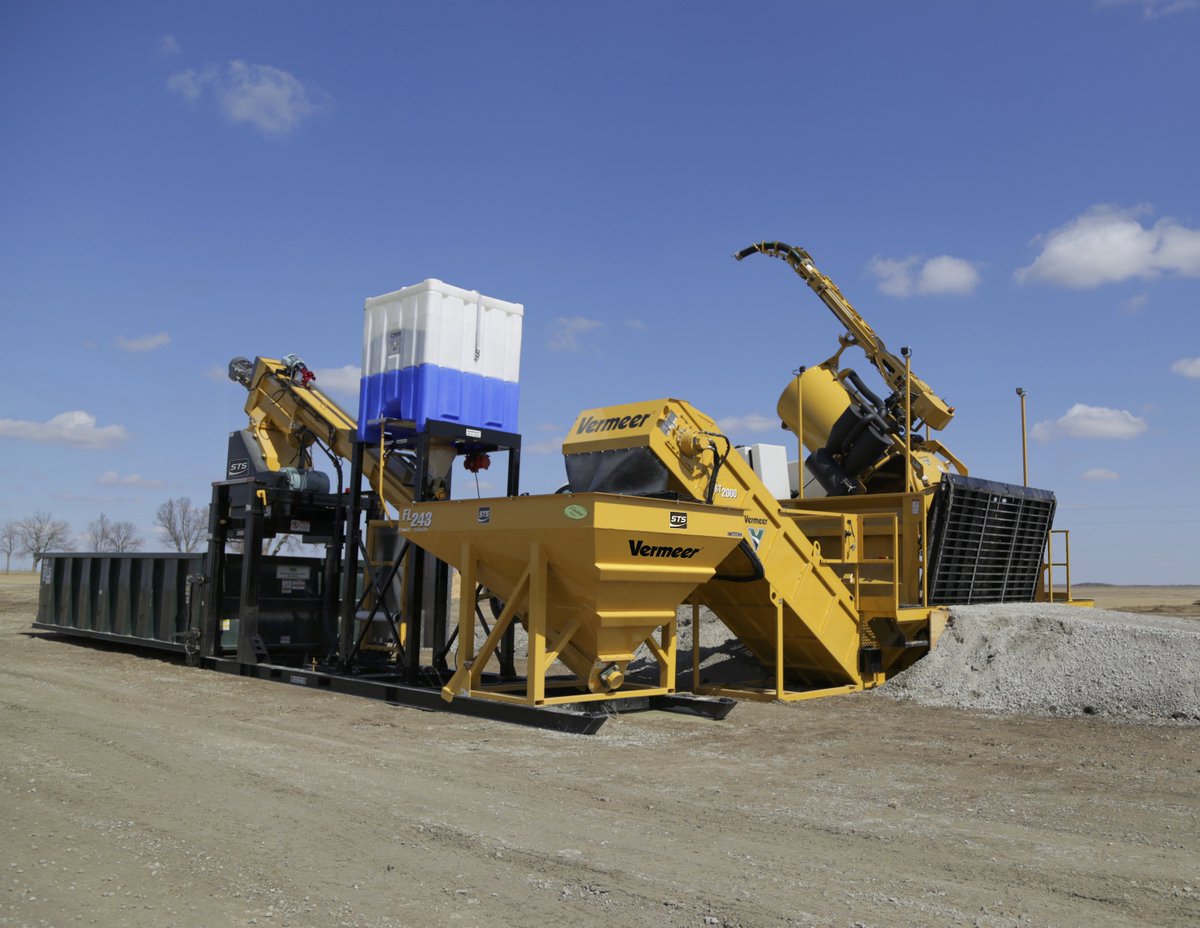 vermeerug's tweet photo. The Vermeer MUD Hub could be the jobsite waste solution you’ve been searching for — check it out:  https://t.co/Sl9uUuVIx4 https://t.co/2mJVCm5bMD