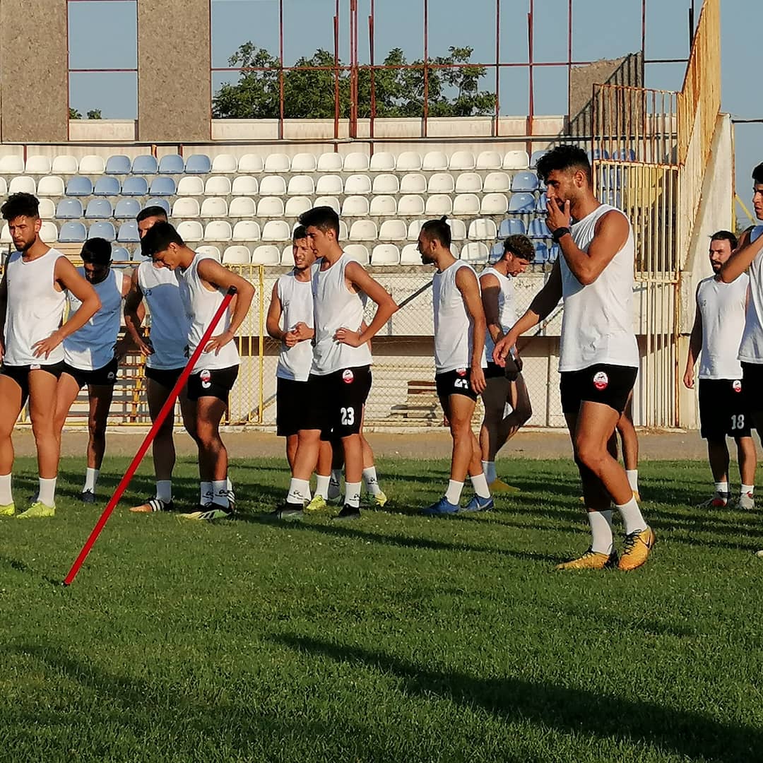 kms1969official's tweet photo. 🇦🇹 KAMP GÜNLÜĞÜ | 23 Temmuz 2019 | salı Kahramanmaraşspor'umuz, yeni sezon hazırlıklarını Teknik sorumlu Osman Bozkurt ve yardımcı antrenörlerimiz gözetiminde günü çift idman yaparak tamamladı.
#Kahramanmaraşspor
#Kampgünlüğü #KmsTv https://t.co/nnHkcqCwSN
