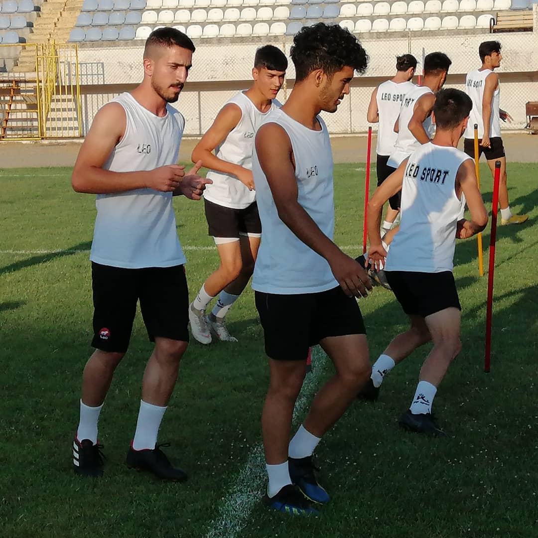 kms1969official's tweet photo. 🇦🇹 KAMP GÜNLÜĞÜ | 23 Temmuz 2019 | salı Kahramanmaraşspor'umuz, yeni sezon hazırlıklarını Teknik sorumlu Osman Bozkurt ve yardımcı antrenörlerimiz gözetiminde günü çift idman yaparak tamamladı.
#Kahramanmaraşspor
#Kampgünlüğü #KmsTv https://t.co/nnHkcqCwSN