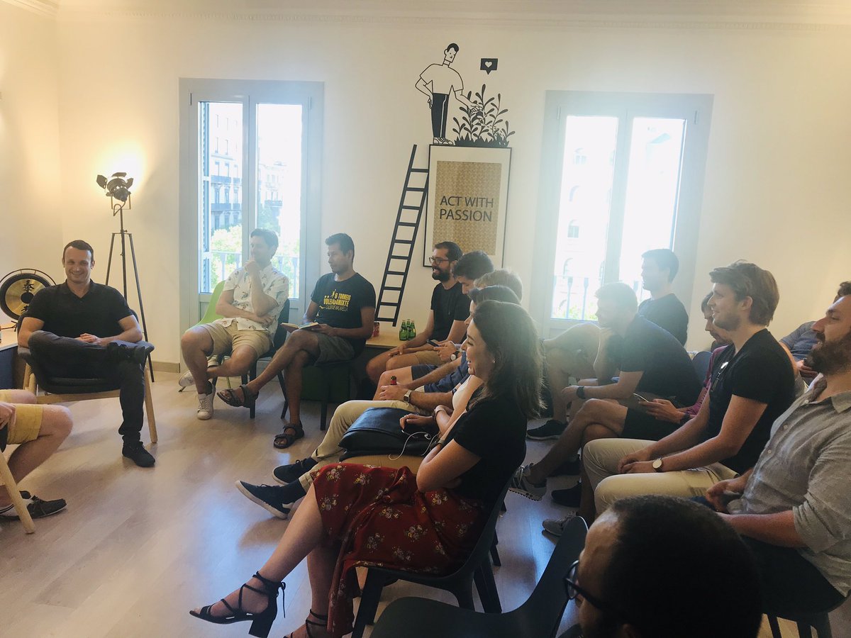 ChartboostBCN's tweet image. Fireside #chat with Ross McNairn -We Are Makers at @ChartboostBCN #Meetup 🍻