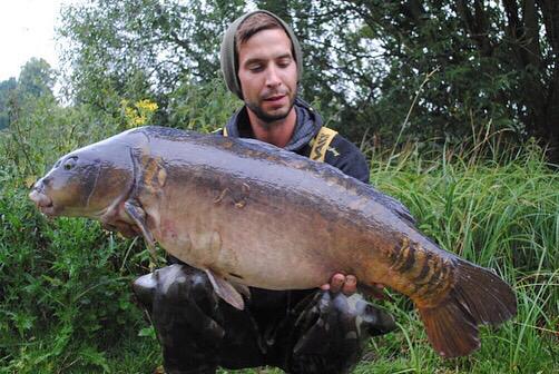 FFCBAITS's tweet photo. Dave with a nice return on Thripster Pearl boilies,  3 20's up to 29lb 13oz on North House Lake https://t.co/7weoorwi7b