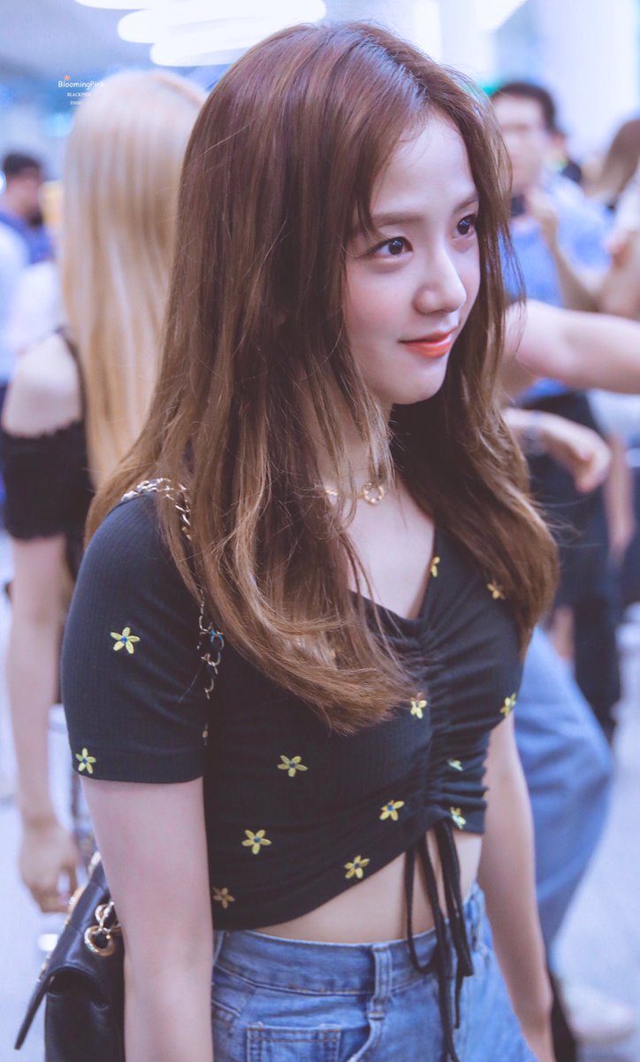 BloomingPink_JS's tweet photo. 190723 #블랙핑크 #지수 #BLACKPINK #JISOO https://t.co/rbE2L5ZvXv