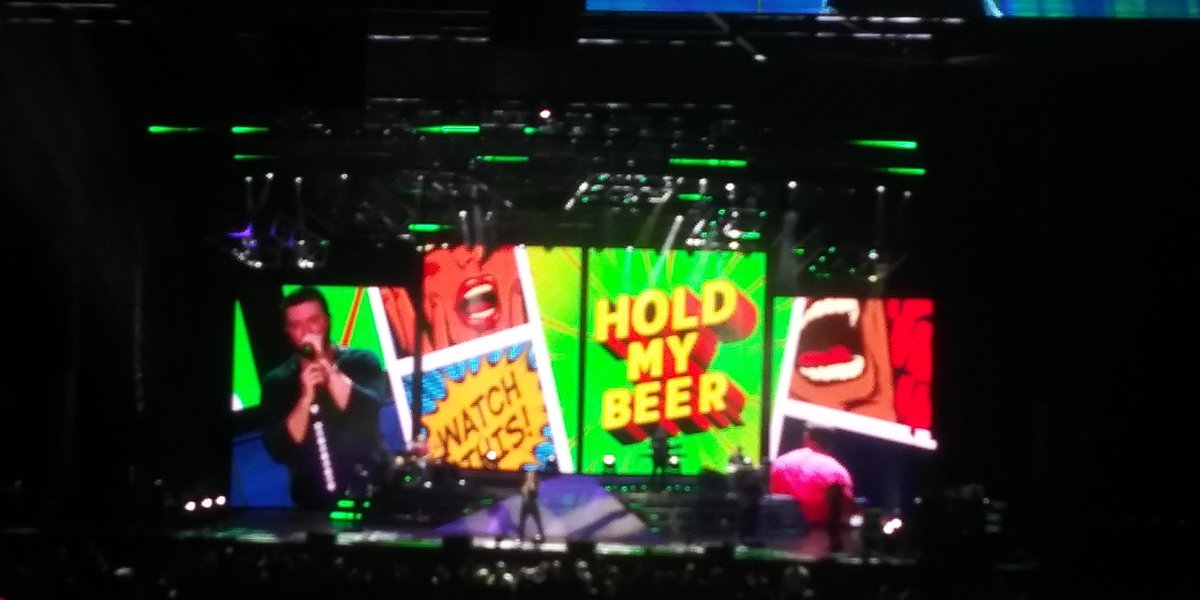 Greatvibes8's tweet image. Had a blast at the Chris Young concert.