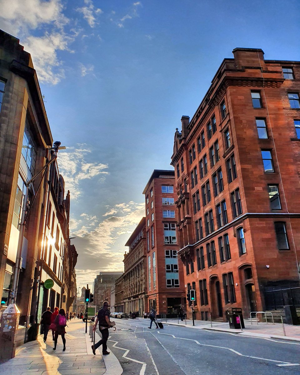 Of course we are biased, but #Glasgow is a breathtakingly beautiful city! This is the evening  sunset on Ingram St, just round the corner from campus! #StrathLife #Ilovegla