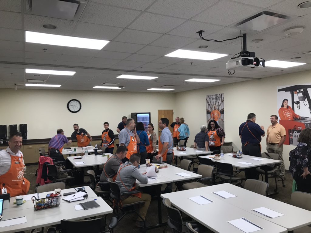 Leaders Edge District 237 and 123 <a href="/rdc5221/">RDC5221WestfieldMA</a> #NEProud #leadersedge <a href="/marantes1/">Marcelo Arantes</a> <a href="/JasonArigoni/">Jason Arigoni</a> <a href="/HDTVDave/">Dave White</a>