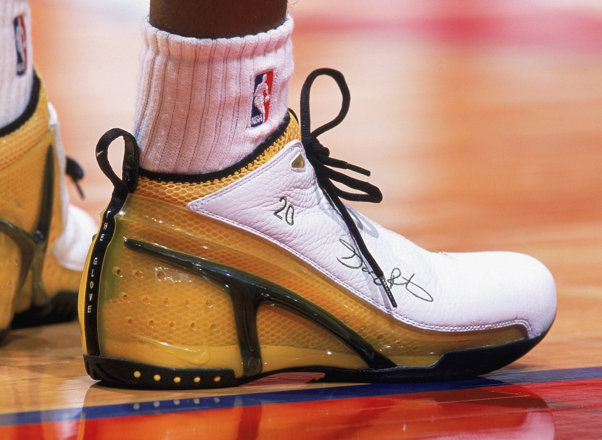 Happy Birthday to The Glove Gary Payton!  