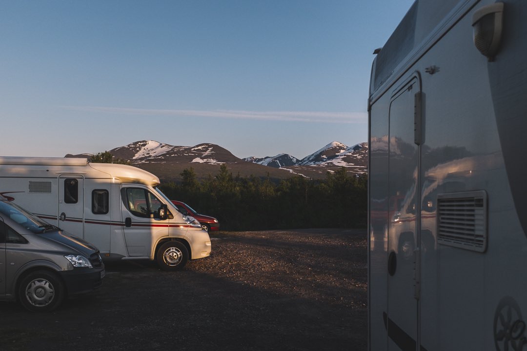 🚐 #fujix100t #visitnorway #visitsweden instagram.com/p/B0RL5q8BWu3/…