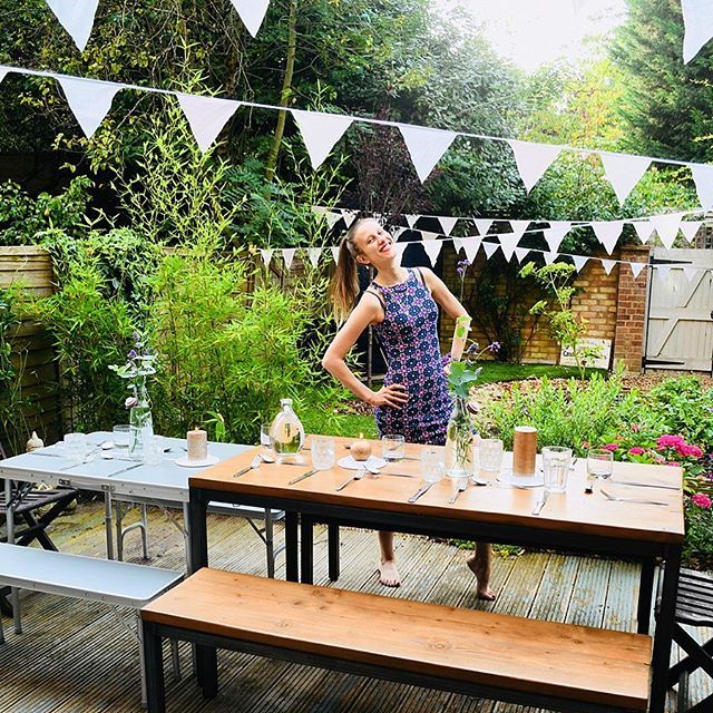 EastPromise's tweet image. ✨Endings✨Tonight marks the end of one chapter in my yoga journey: my final class @s.l.t.c.c before we move to Oxford. Big thanks to the lovely Dez who found me a suitable time (and price) for the class back in February when i was still training. .
It… ift.tt/2GnmEyk