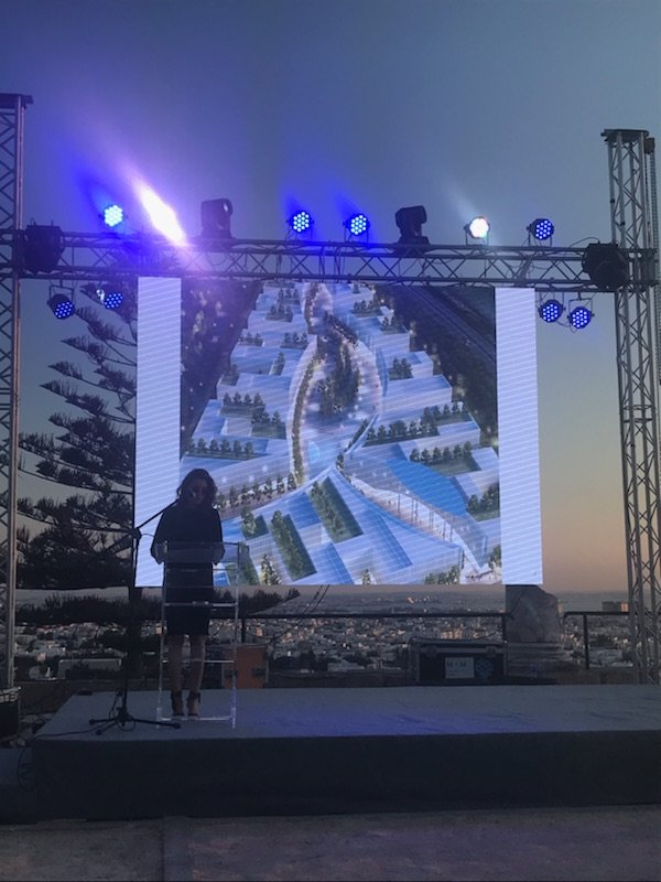 Paris_Dauphine's tweet photo. Amina Bouzguenda Zeghal, DG de Dauphine-Tunis accueille les jeunes diplômés et présente le futur campus en images, 1er campus international de
@Paris_Dauphine
#DauphineTunis #10ans #makeourfuturehappen https://t.co/dW3GaF1fyT