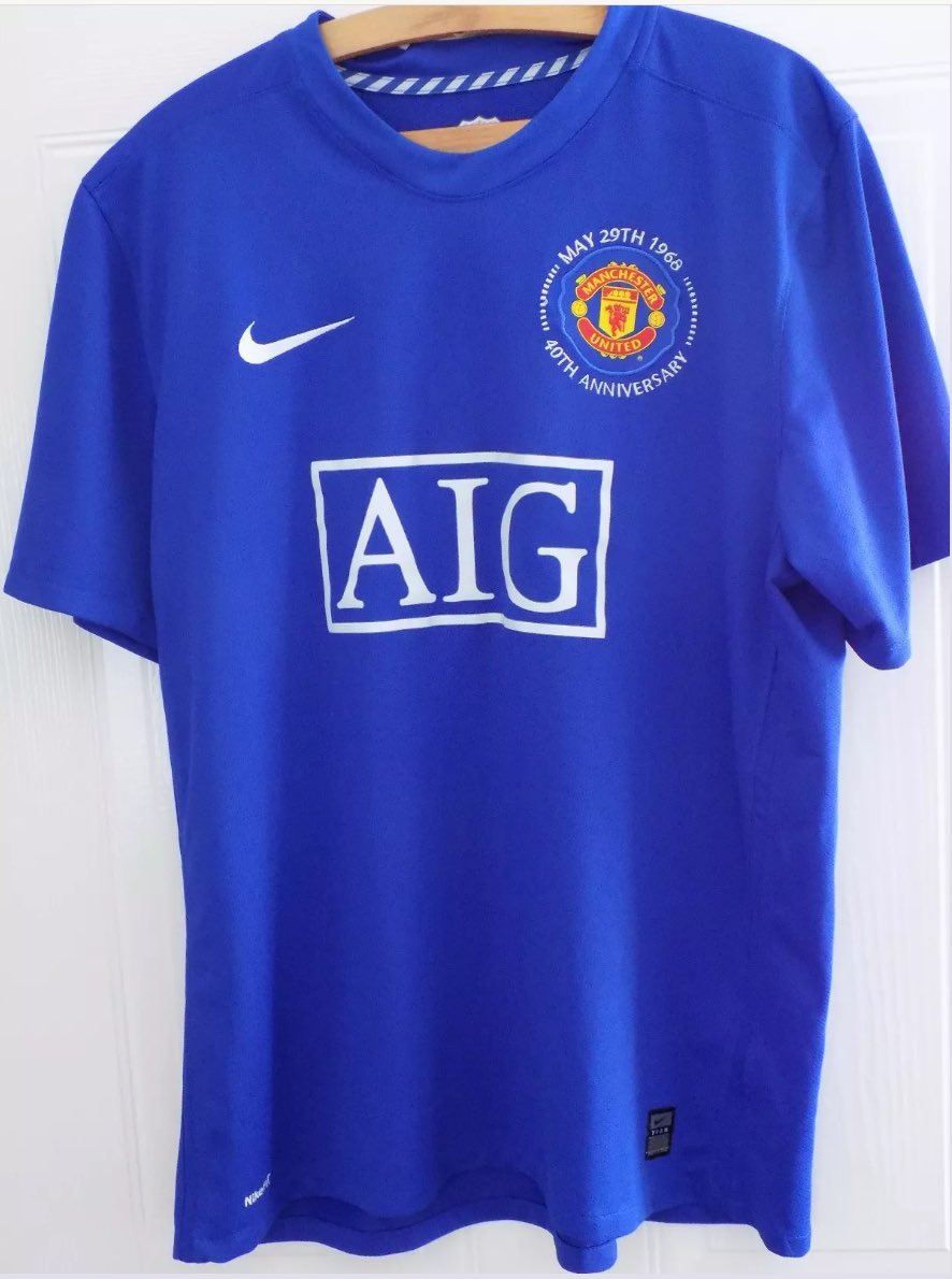 Style4youUK's tweet photo. #nike #NIKEFOOTBALL #ManchesterUnited #manutdinter 👉🏼👉🏼👉🏼 https://t.co/7g3fViHjZt https://t.co/YhVxiYffbo