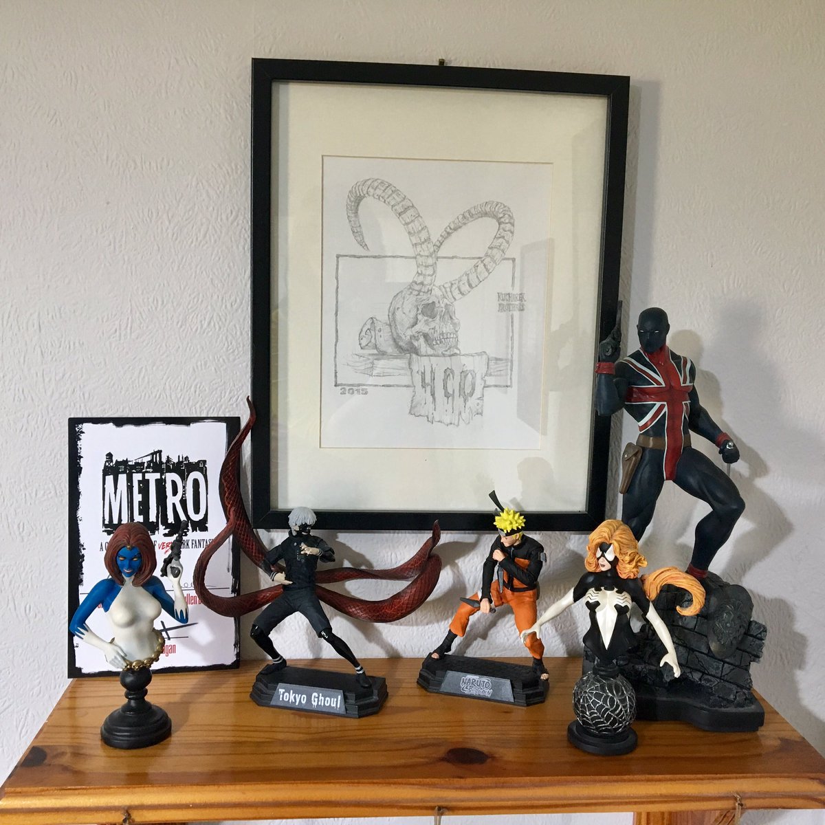 beadysass's tweet photo. Very happy to recieve #Metrocomic today! Was so excited to see @Briank_X incredible logo, the face of the book all through the Kickstarter campaign, on the signed book plate .... it has proudly joined my other awesome #KucharekBrothers pieces! #BabyK โค๏ธ https://t.co/QB2pRDPWpT