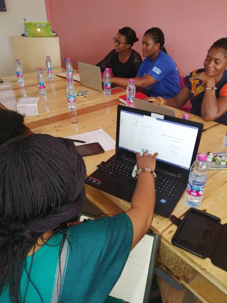 OFWAFRICA's tweet photo. Have a glimpse of our leaders from 
@KumasiWikiHub over the weekend, empowering both men and women from the Fab Hub Ashanti on the essence and use of Wikipedia.Thanks to @AmaDuncan2 of #FabHubAshanti for an amazing collaboration that inspires capacity building on research tools. https://t.co/dHnv43cA2e