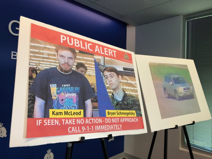 EALlCjUWsAAA_eu?format=jpg&name=small