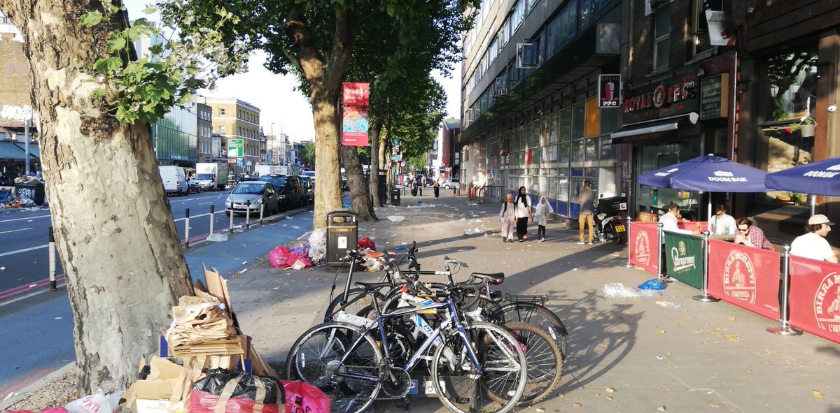 What does your work place look like when you go home? Welcome to Wonderful Whitechapel. Come down and enjoy the smells of rotting fruit &amp; veg. Enjoy how the wind blows the empty crates into traffic &amp; even across the street. <a href="/TowerHamletsNow/">Tower Hamlets Council</a> @CampaignTown <a href="/ELAdvertiser/">East London Advertiser</a>