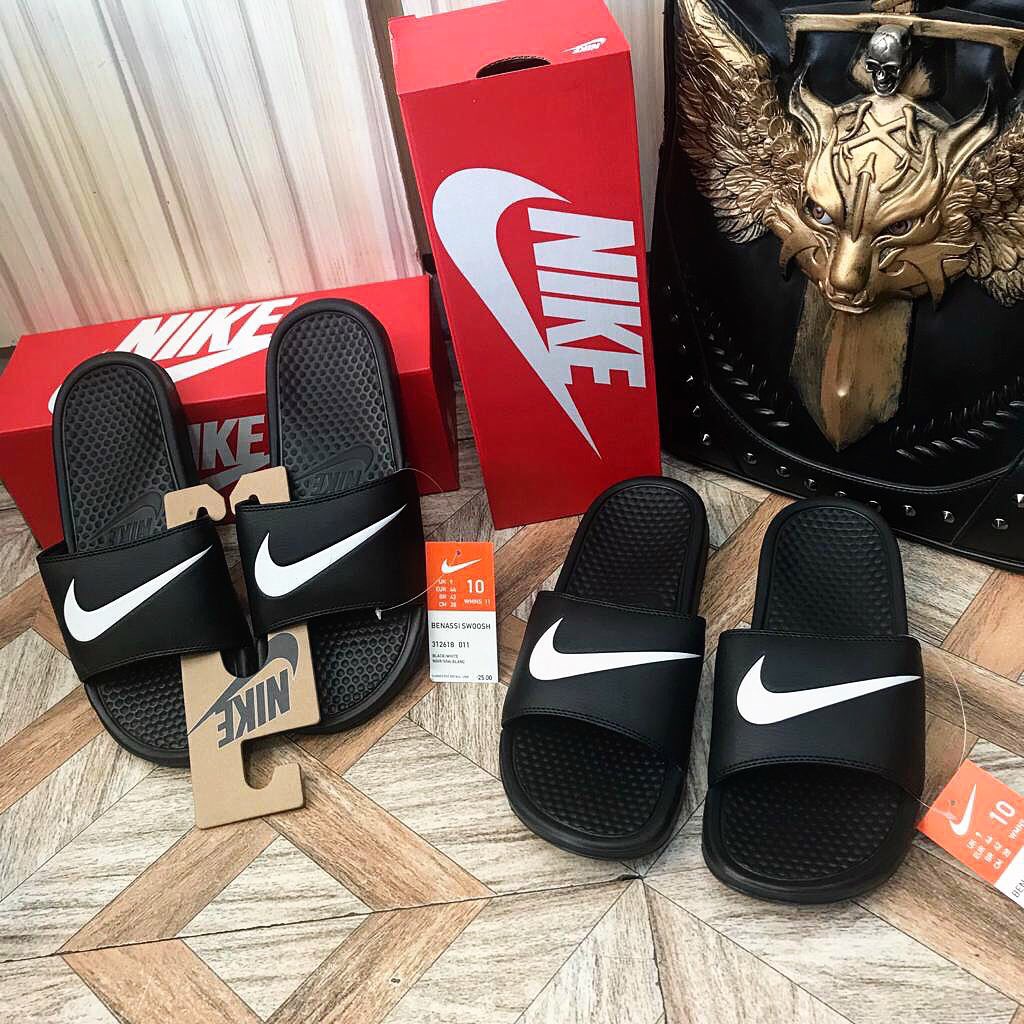 Slides now available too We keep you comfy Size: 40-45Price: 15,000Pls send a Dm to order 