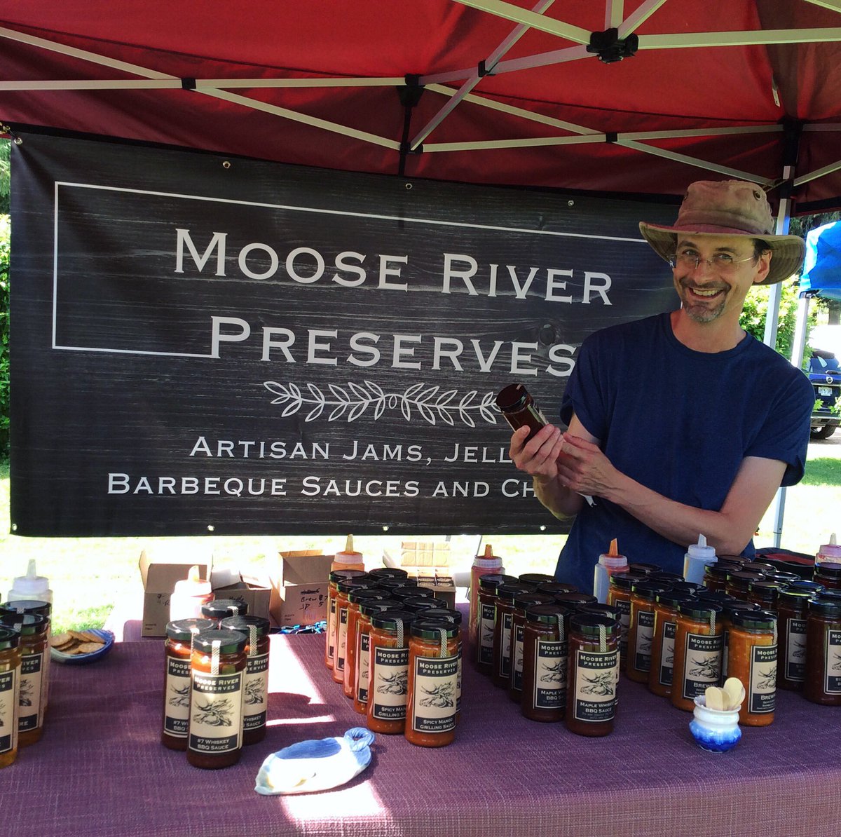 You don’t know what your charcuterie board is missing until you try Moose a River Preserves’ jams and jellies! Luckily you can tomorrow at the Market!