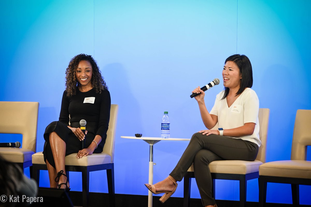 Lisa03755's tweet photo. MT @Brand_Innovator: Fascinating conversation with @janhuang &amp;  #AshleyHarding on how @nytimes is constantly redefining their brand, their products &amp; how to connect with their audience.

Q&amp;A Moderated by @JasonOates of @LiveIntent! #BISummit https://t.co/cBd12ALvyO
