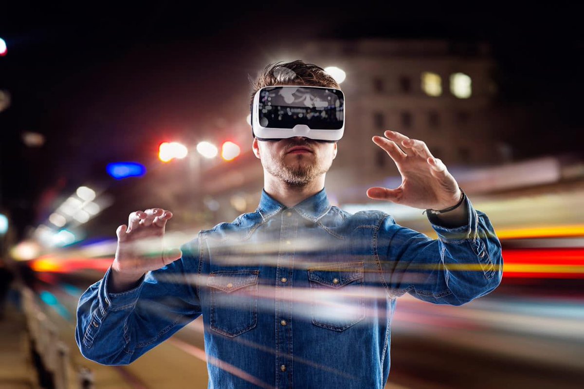 FinNewsNow's tweet photo. #ICYMI: Which #publiccompanies are heavily invested in #VR // #AR // #XR #market?
#Facebook: $FB
#Amazon: $AMZN
#SONY: $SNE
#Microsoft: $MSFT
#Samsung: $SSUN.F
#HTCCorp: $2498.TW
#Apple: $AAPL
#Google: $GOOG
Click if you're an #investor: https://t.co/nnCURN3WAL #stockmarket https://t.co/r87syyEZx3