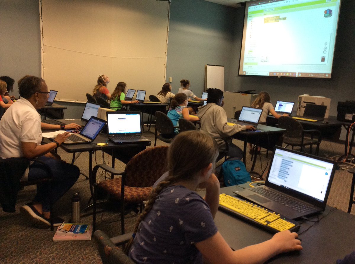 CommunityCode_'s tweet image. A peek into what we’ve been up to this #summer...can’t wait to see some of these #creations on the Google Play Store! #CSforALL